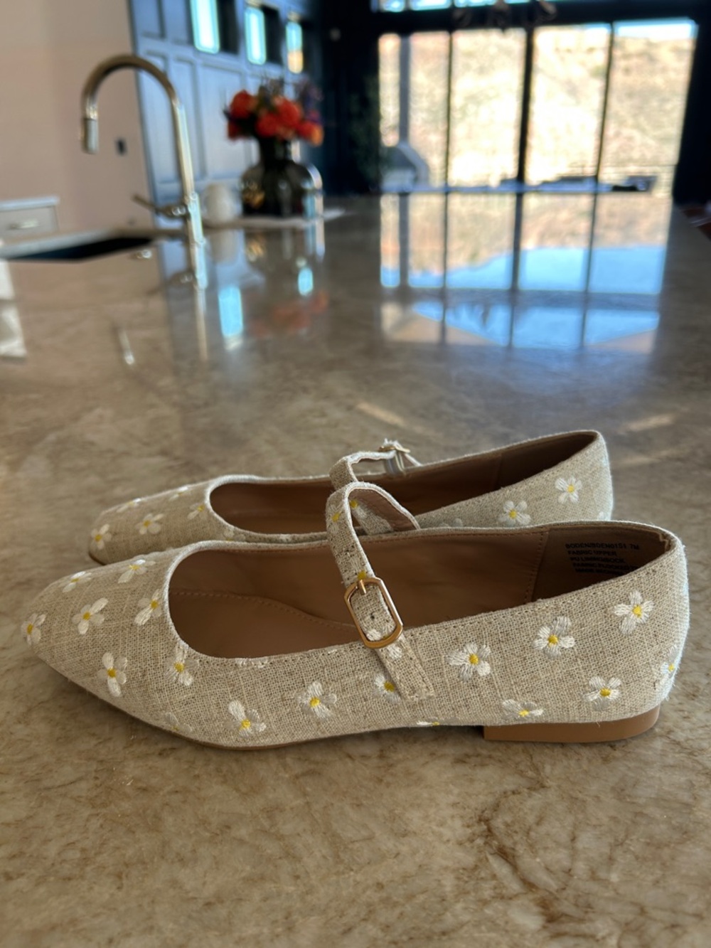 Steve Madden Women’s Linen Beige Floral Mary Jane Flats New - Picture 8 of 12